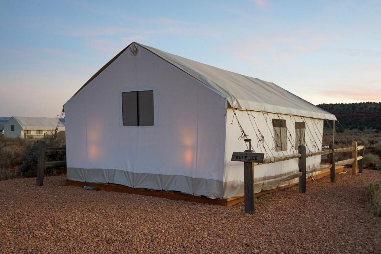 Basecamp 37° Otel Kanab Dış mekan fotoğraf